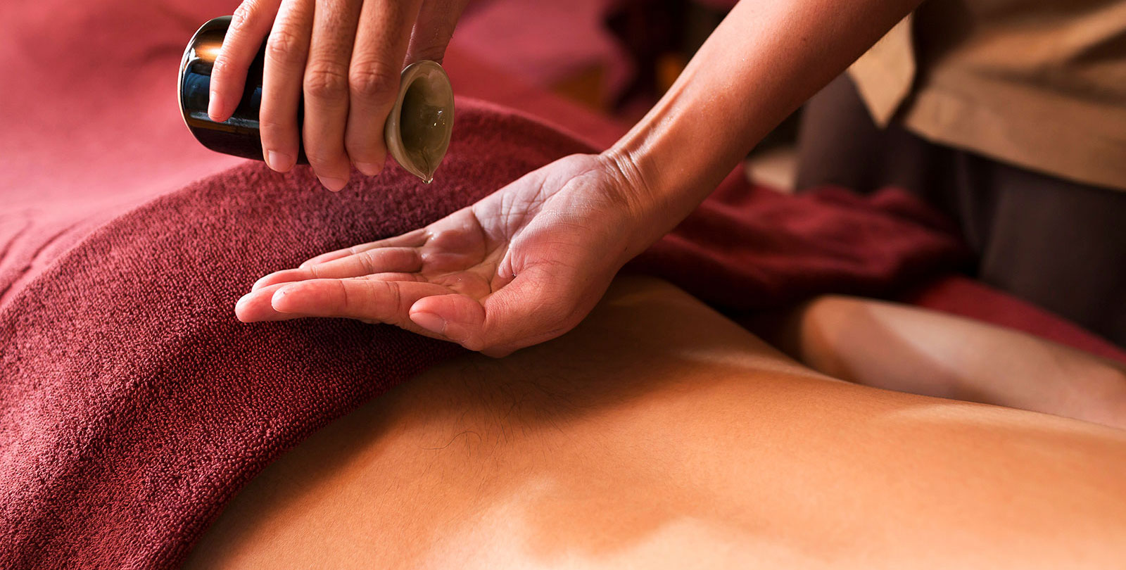 Aroma-Thai-oel-Massage